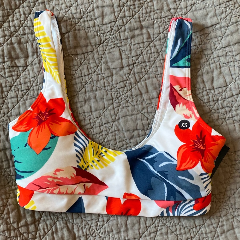 Hollister Floral Bathing Suit Top Size XS